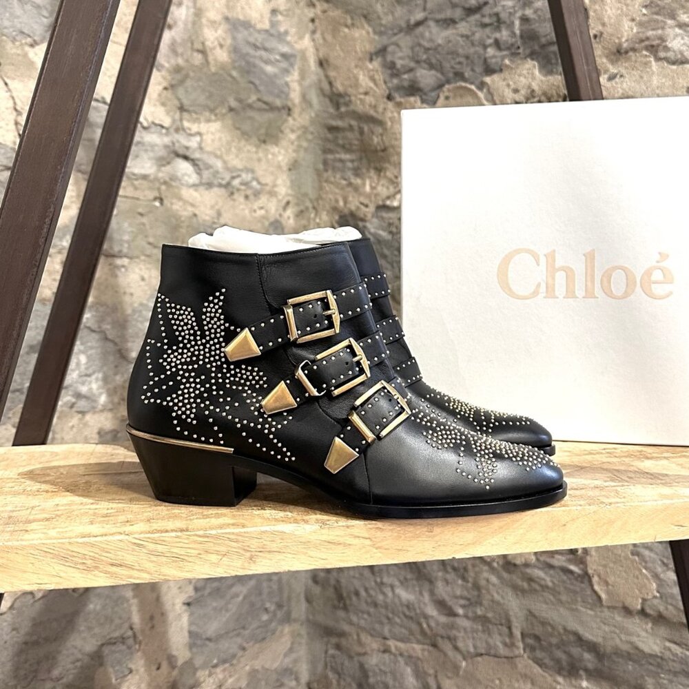 Chloé Black Leather Susanna Studded Buckled Boots